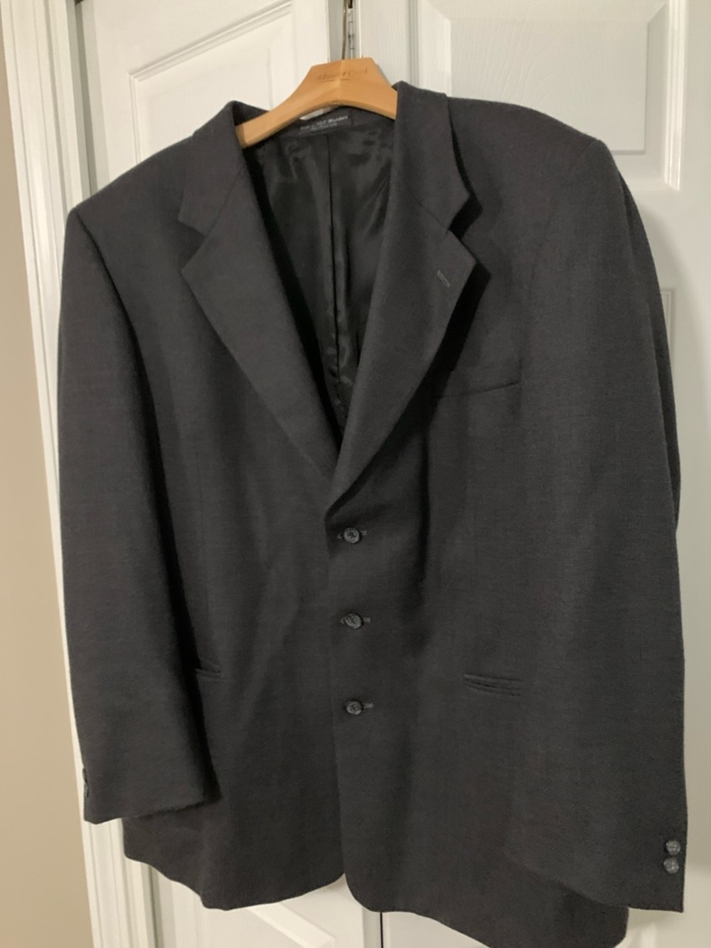 Men's Charcoal Three-Button Sport Coat - Classic Tailored Blazer